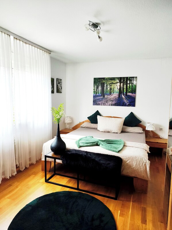 1 bedroom, desk, iron/ironing board, travel cot