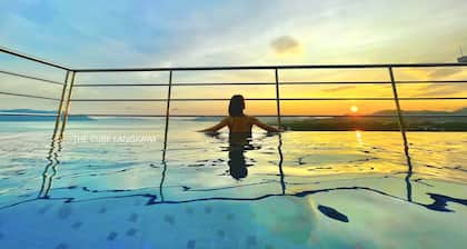 Seaview Cube l w/ Rooftop Pool