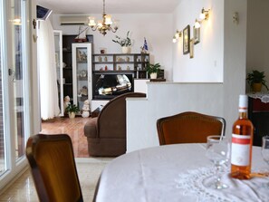 تناول الطعام