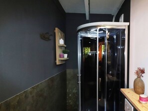 House | Bathroom | Bathtub