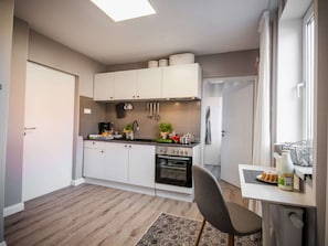 Apartment | Private kitchen | Microwave, stovetop