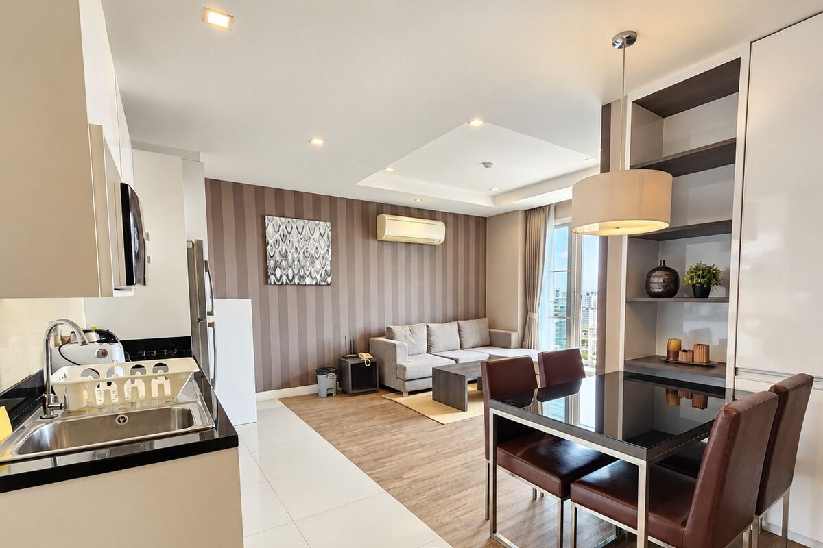 Two Bedroom | Living area
