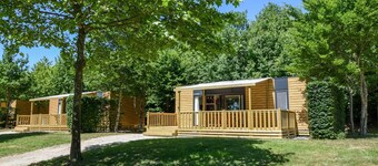 Dordogne Chalet Near Forest
