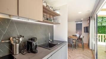 Micro-ondes, four, plaque de cuisson, lave-vaisselle