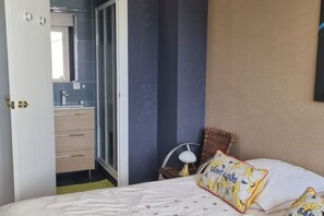 2 chambres, bureau, fer et planche à repasser, Wi-Fi gratuit
