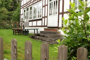 Property grounds - Get-together in Fewo Holunder; celebrations with family and friends (Rosenthal)