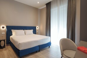 Superior Suite, Balcony | Hypo-allergenic bedding, down duvets, in-room safe, laptop workspace - VI SUITES (Viareggio)
