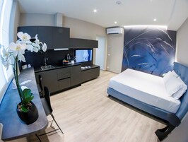 Smart Studio | Ropa de cama hipoalergénica, edredones de plumas, caja fuerte