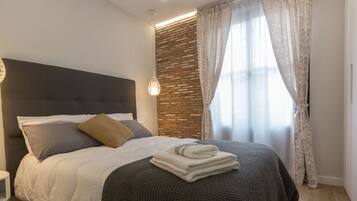 1 camera, Wi-Fi, lenzuola