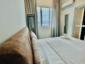 3 chambres, fer et planche à repasser, Wi-Fi gratuit, draps fournis