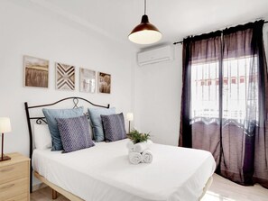 2 bedrooms, free WiFi - Quiet apartment between golf and sea with pool (Rincón de la Victoria)