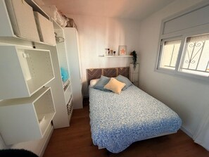 1 bedroom, free WiFi - Seaside apartment with AC and internet in Santa-Margarita, Rosas (Roses)