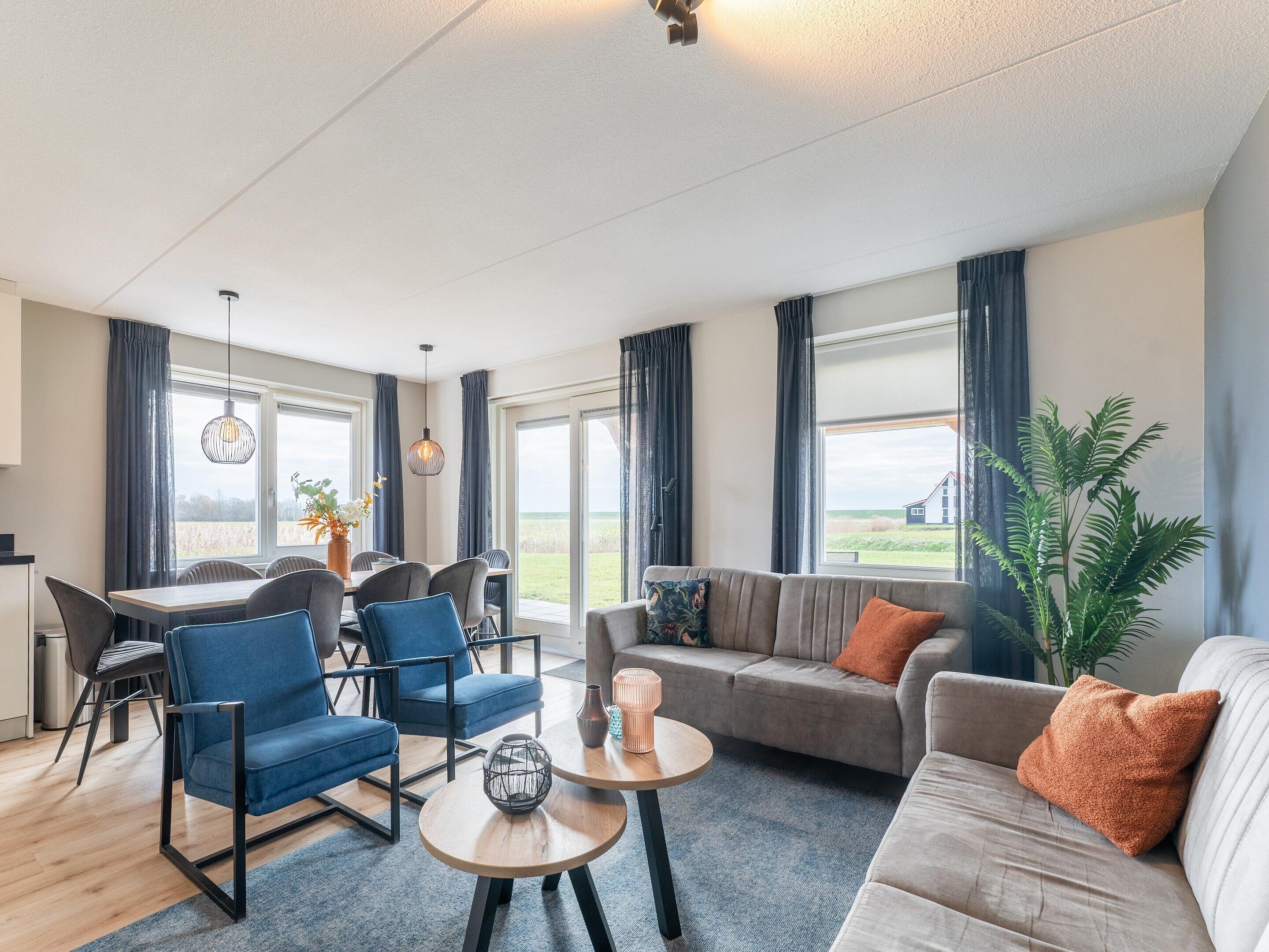 House | Living room