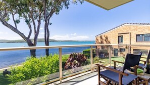 Property grounds - Kooringal 6, 105 Soldiers Point Rd - waterfront unit (Soldiers Point)