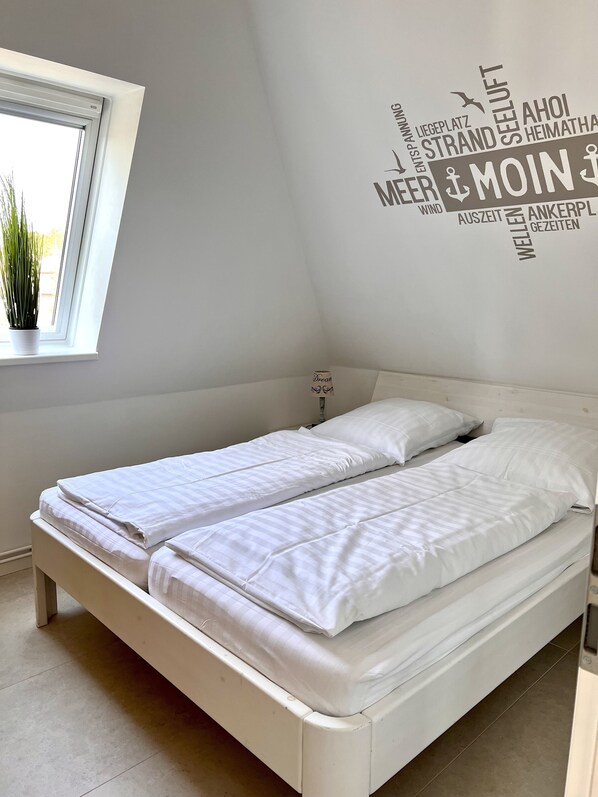 1 Schlafzimmer, Bügeleisen/Bügelbrett, Reisekinderbett, kostenloses WLAN