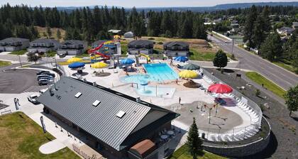 Arcade Game Rm-Pets! Fenced Backyard-3 Mi to Dwntwn & Gonzaga