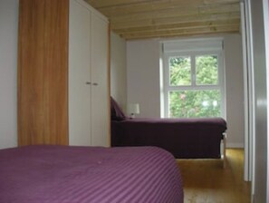 4 chambres, fer et planche Ă repasser, Wi-Fi