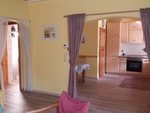 Interior - Vacation apartment Schmitt, Abtsteinach, Odenwald, approx. 25 km to Heidelberg (Abtsteinach)