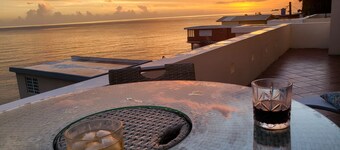 Lovely beachfront 2 bedroom Apartment