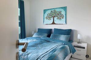 Townhome | Living area | Flat-screen TV, fireplace, heated floors - Sonnenweg 36 - LAKEVIEW HOUSE TÜRKIS (Diemelsee)