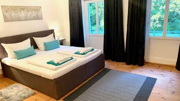 2 Schlafzimmer, Bügeleisen/Bügelbrett, Reisekinderbett, kostenloses WLAN