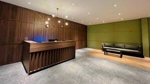 Reception - Hotel Aristocrat (Tbilisi)