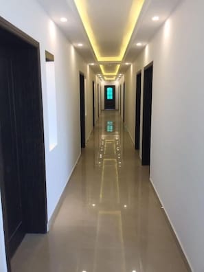 Living area - Embassy Lodge Motel (Islamabad)