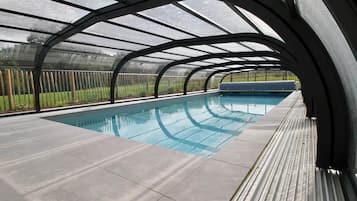 Piscine couverte, piscine chauffée