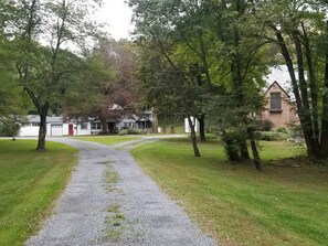 Property grounds - The Calf Pen (Staatsburg)