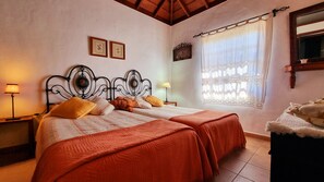 2 Schlafzimmer, Bügeleisen/Bügelbrett, Reisekinderbett, kostenloses WLAN