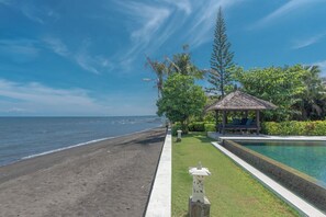 På stranden, badehåndklæder