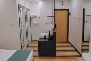 Pemandangan dari bilik