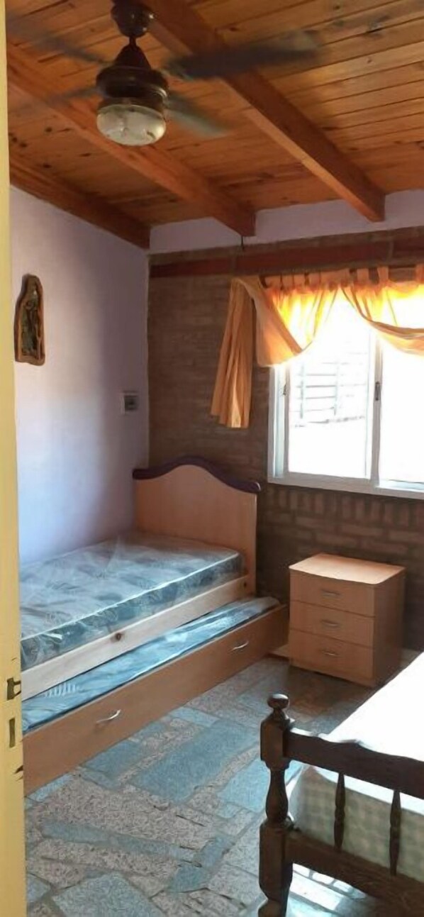 2 bedrooms, bed sheets