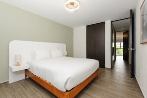 2 chambres, fer et planche à repasser, lit de bébé portatif, Wi-Fi
