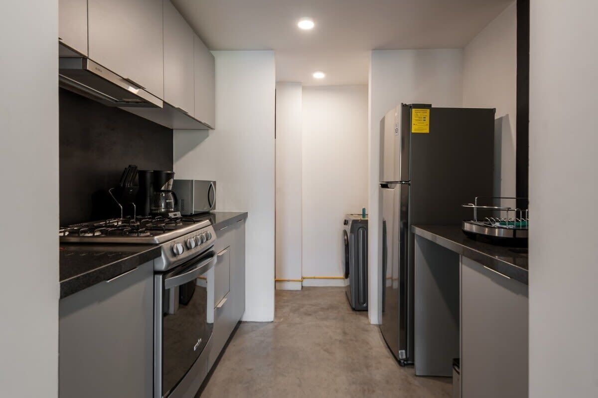 Fridge, microwave, oven, stovetop