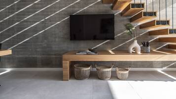 Exclusive Villa | Premium bedding, memory-foam beds, in-room safe, individually decorated