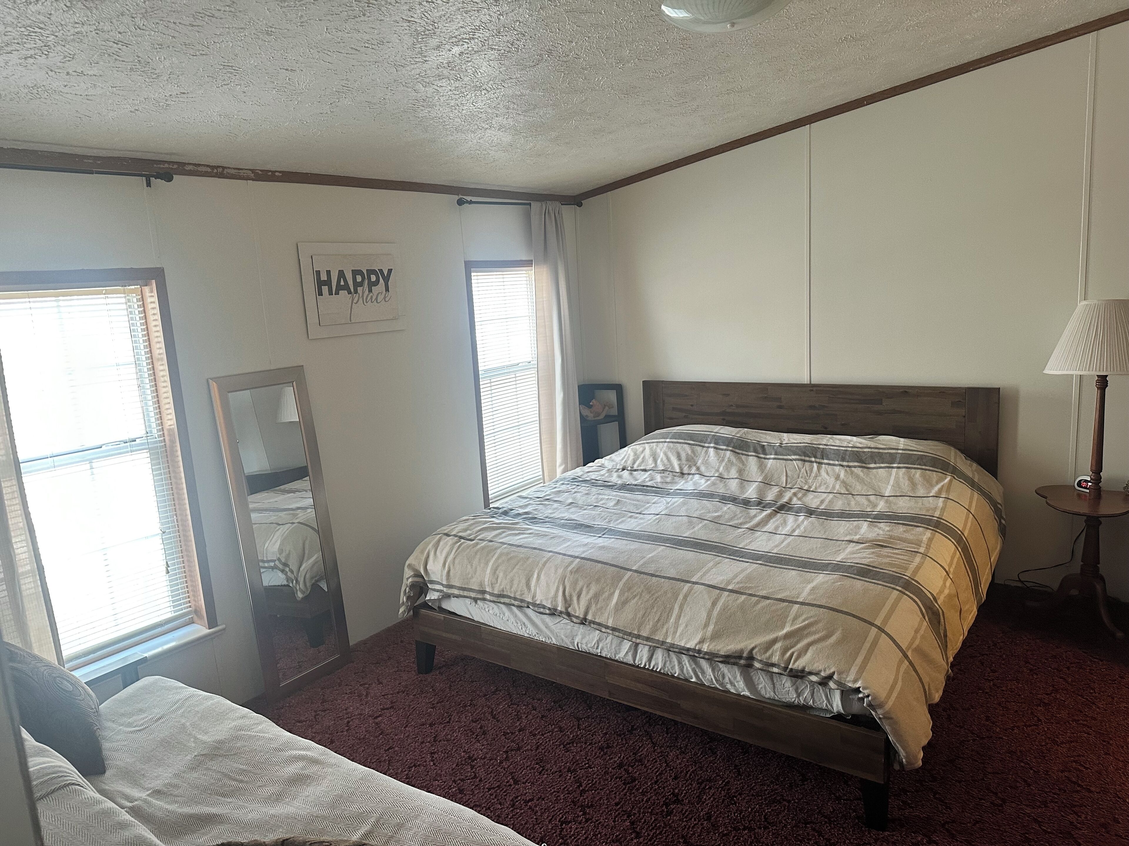 3 bedrooms, bed sheets