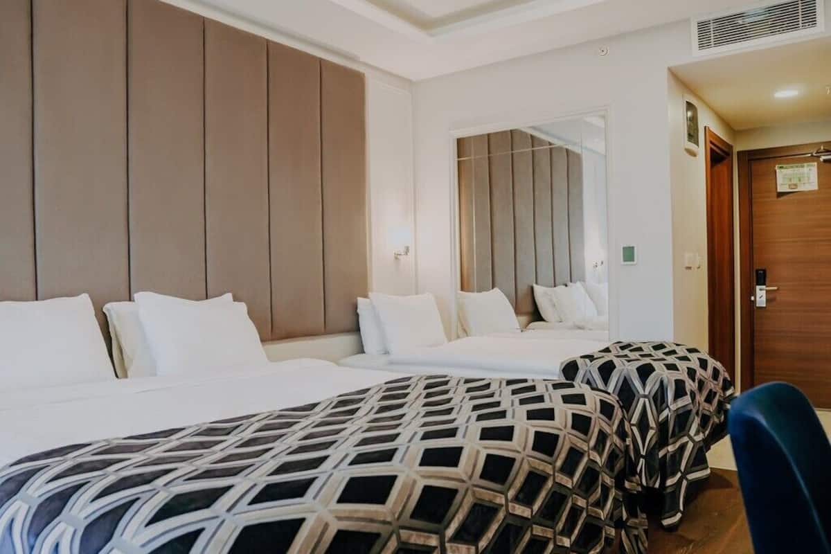 Premium bedding, down duvets, in-room safe, laptop workspace