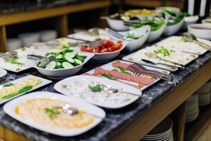 Desayuno buffet incluido todos los días