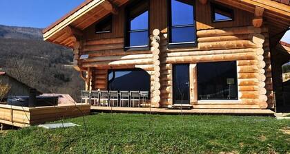 Chalet montagne neuf 4* avec WI FI et jacuzzi 10 personnes plus 2 pers sup