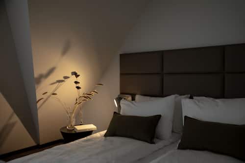 Comfy | デスク、アイロン / アイロン台、WiFi (無料)、ベッドシーツ