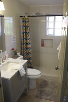 Double Room | Bathroom | Towels