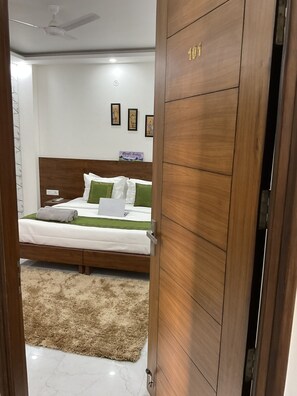 9 habitaciones, wifi y ropa de cama