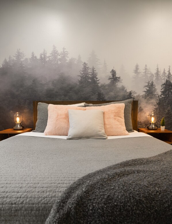 2 bedrooms, desk, iron/ironing board, travel crib