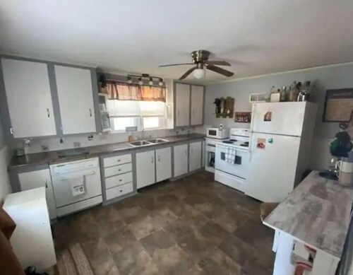 Cozy 3-bedroom residential home