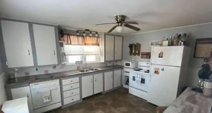 Cozy 3-bedroom residential home