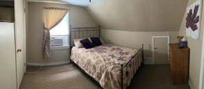 3 chambres, fer et planche à repasser, Wi-Fi gratuit, draps fournis
