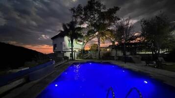 Alberca al aire libre