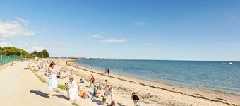 lovely gite with swimming pool close to the beach 