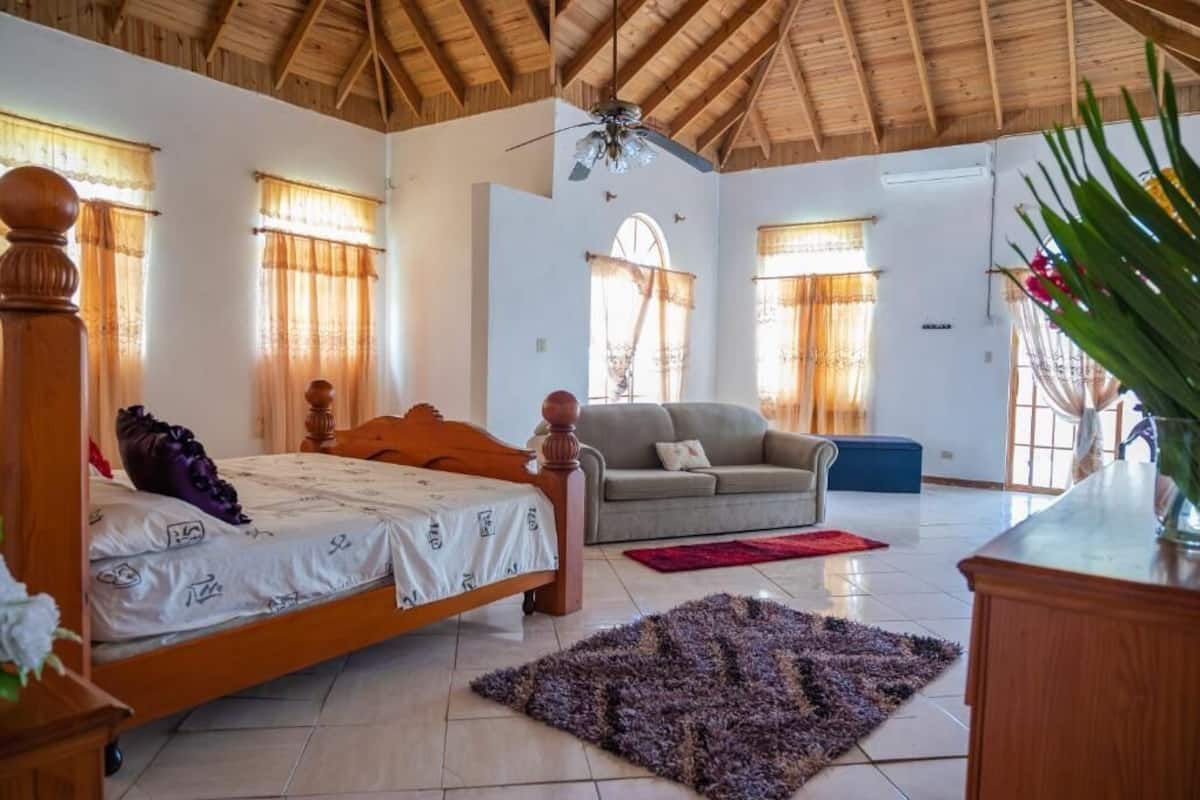 1 bedroom, iron/ironing board, free WiFi